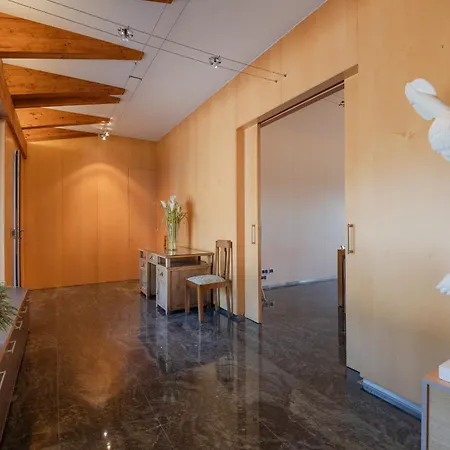 Flateli Palau Semesterbostad Girona